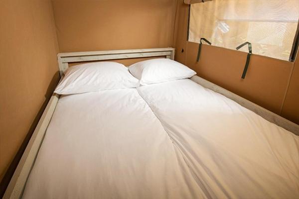 Camping Chateau De Galaure Chateauneuf-de-Galaure Εξωτερικό φωτογραφία