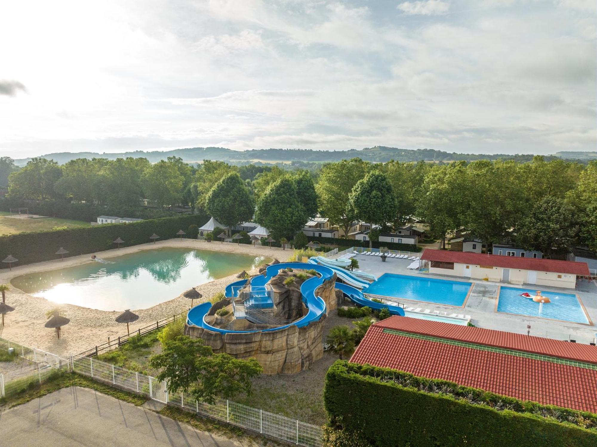 Camping Chateau De Galaure Chateauneuf-de-Galaure Εξωτερικό φωτογραφία