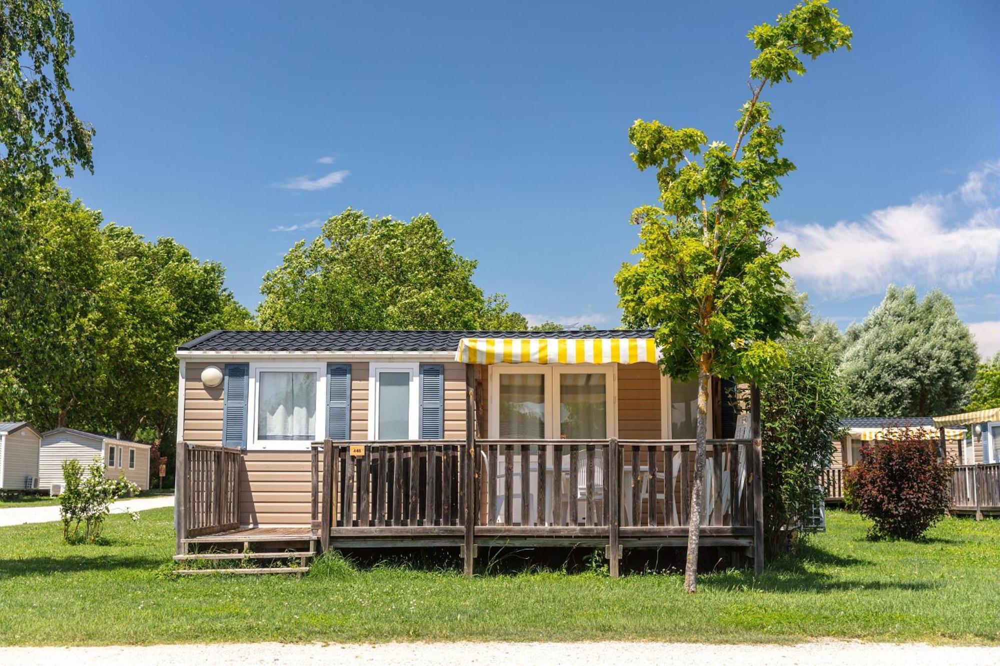 Camping Chateau De Galaure Chateauneuf-de-Galaure Εξωτερικό φωτογραφία